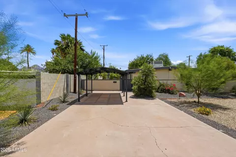 Exterior - 5833 N 10th St, Phoenix, AZ 85014 photo 4 of 10