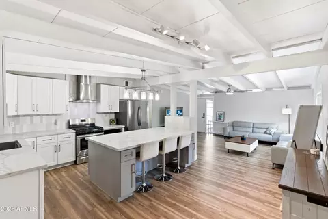 Kitchen - 5833 N 10th St, Phoenix, AZ 85014 photo 6 of 7