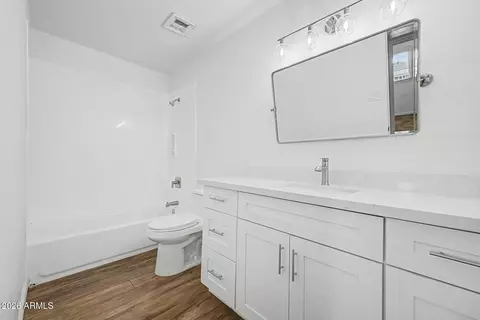 Bath - 1403 E Minton Dr, Tempe, AZ 85282 photo 4 of 4
