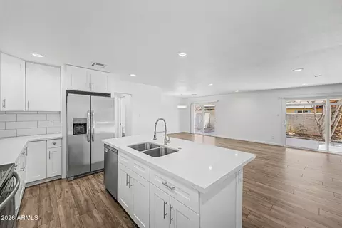 Kitchen - 1403 E Minton Dr, Tempe, AZ 85282 photo 2 of 2