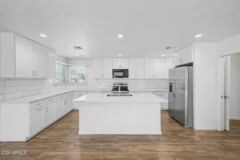 Kitchen - 1403 E Minton Dr, Tempe, AZ 85282 photo 1 of 2
