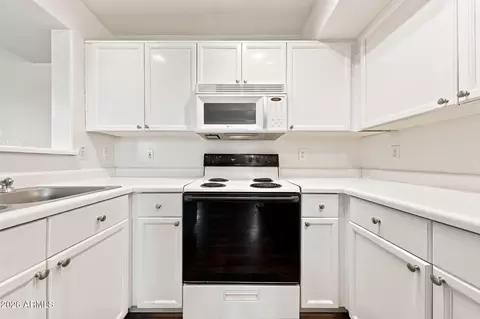 1138 W Mango Dr, Gilbert, AZ 85233 photo 9
