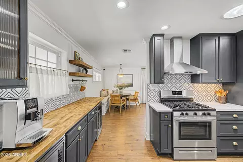 Kitchen - 4231 E Catalina Dr, Phoenix, AZ 85018 photo 3 of 4