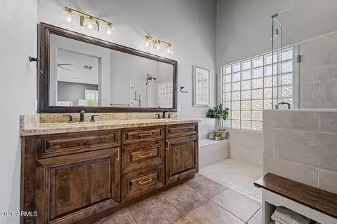Bath - 1855 W Hiddenview Dr, Phoenix, AZ 85045 photo 1 of 5