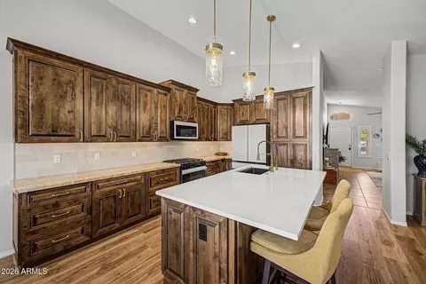 Kitchen - 1855 W Hiddenview Dr, Phoenix, AZ 85045 photo 2 of 3