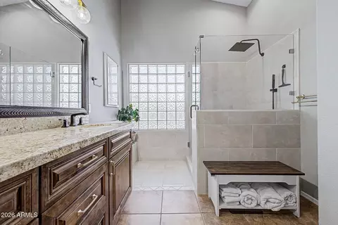 Bath - 1855 W Hiddenview Dr, Phoenix, AZ 85045 photo 3 of 5