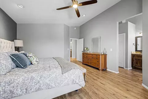 Bedroom - 1855 W Hiddenview Dr, Phoenix, AZ 85045 photo 3 of 7