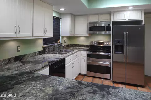 2934 E Beryl Ave, Phoenix, AZ 85028 photo 7