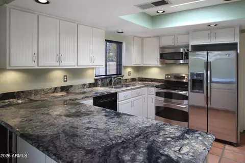2934 E Beryl Ave, Phoenix, AZ 85028 photo 6