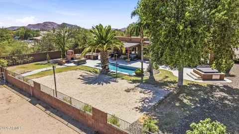 Exterior - 38253 N 3rd St, Phoenix, AZ 85086 photo 4 of 14