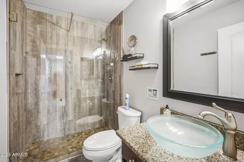 Bath - 38253 N 3rd St, Phoenix, AZ 85086 photo 7 of 7