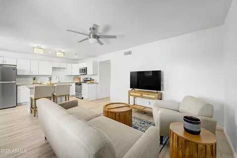 Living - 1624 E Campbell Ave #46, Phoenix, AZ 85016 photo 1 of 2