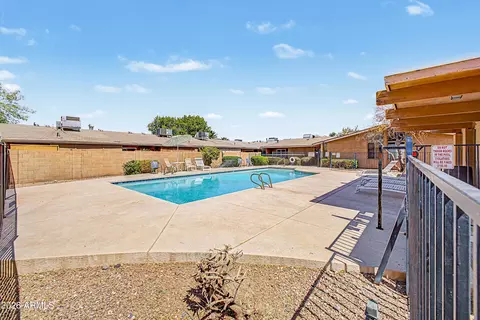 Exterior - 1624 E Campbell Ave #46, Phoenix, AZ 85016 photo 4 of 8