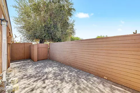 Exterior - 1624 E Campbell Ave #46, Phoenix, AZ 85016 photo 2 of 8