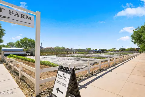 View/Area - 10538 E Simone Ave, Mesa, AZ 85212 photo 2 of 2