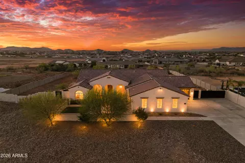 498 W Chase St, San Tan Valley, AZ 85143