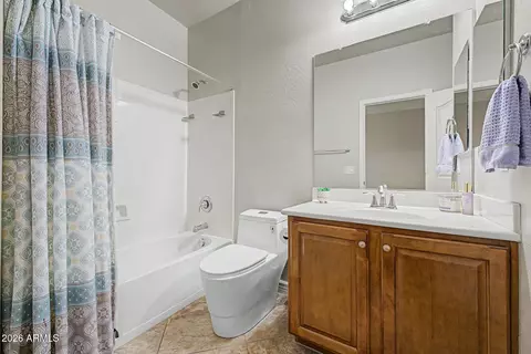 Bath - 2176 E Indian Wells Dr, Gilbert, AZ 85298 photo 6 of 7