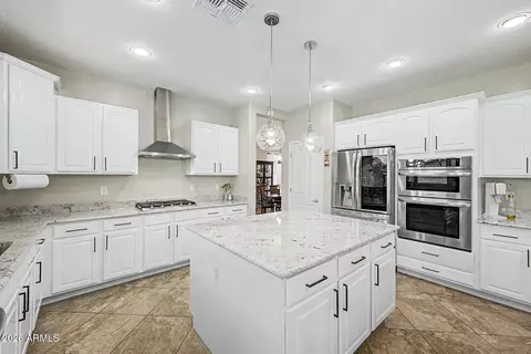 Kitchen - 2176 E Indian Wells Dr, Gilbert, AZ 85298 photo 1 of 2