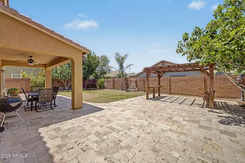 Exterior - 2176 E Indian Wells Dr, Gilbert, AZ 85298 photo 5 of 12