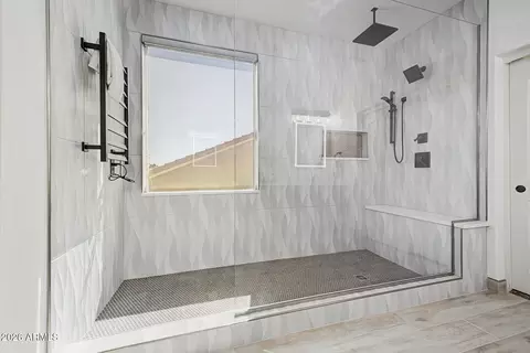 Bath - 2176 E Indian Wells Dr, Gilbert, AZ 85298 photo 1 of 7