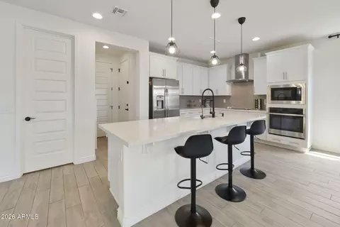 Kitchen - 9721 E Radioactive Dr, Mesa, AZ 85212 photo 2 of 5