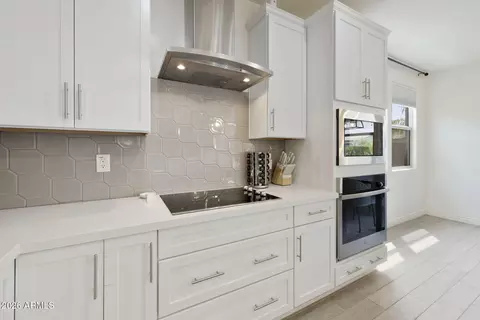 Kitchen - 9721 E Radioactive Dr, Mesa, AZ 85212 photo 5 of 5