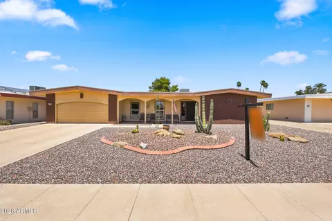 11018 W Palmeras Dr, Sun City, AZ 85373