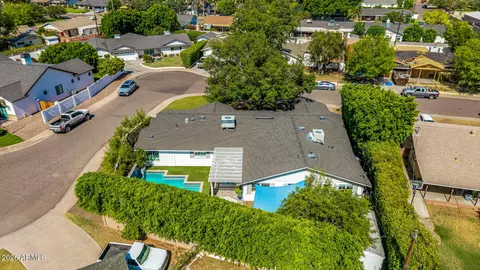 View/Area - 4710 N 33rd St, Phoenix, AZ 85018 photo 9 of 18