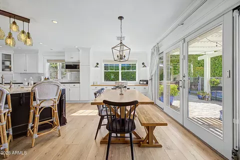Dining - 4710 N 33rd St, Phoenix, AZ 85018 photo 1 of 3