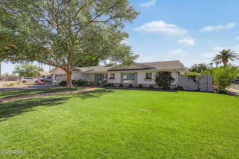 Exterior - 4710 N 33rd St, Phoenix, AZ 85018 photo 5 of 22