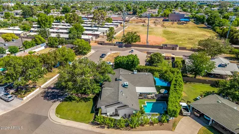 View/Area - 4710 N 33rd St, Phoenix, AZ 85018 photo 6 of 18