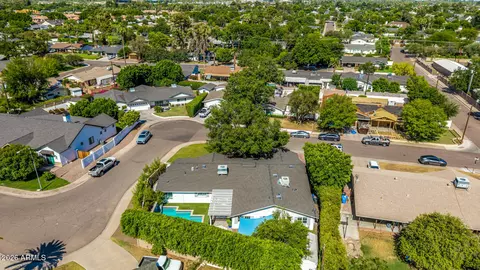View/Area - 4710 N 33rd St, Phoenix, AZ 85018 photo 16 of 18
