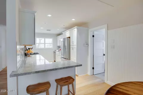 Kitchen - 3510 E Glenrosa Ave, Phoenix, AZ 85018 photo 4 of 6