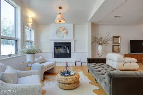 Living - 3510 E Glenrosa Ave, Phoenix, AZ 85018 photo 2 of 2