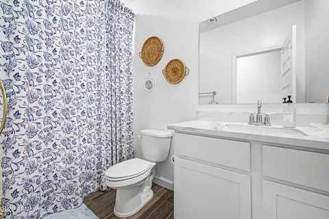 Bath - 2824 W Seaver Ave, Apache Junction, AZ 85120 photo 4 of 4