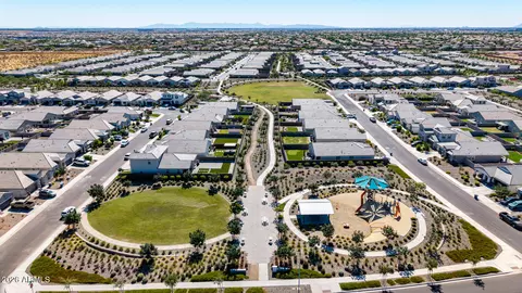 View/Area - 2824 W Seaver Ave, Apache Junction, AZ 85120 photo 17 of 27