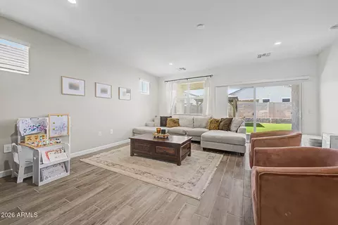 Living - 2824 W Seaver Ave, Apache Junction, AZ 85120 photo 1 of 3