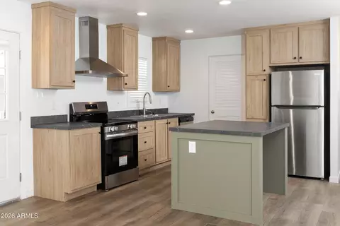 8601 N 71st Ave #119, Glendale, AZ 85301