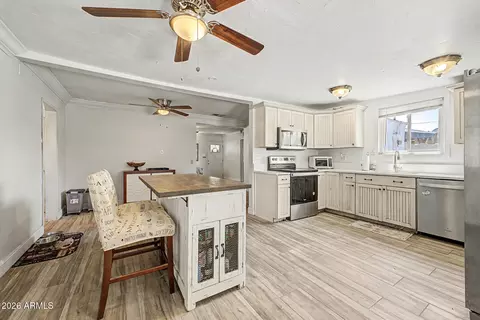 Kitchen - 1830 E Clarendon Ave, Phoenix, AZ 85016 photo 1 of 2