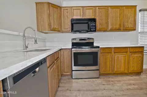 Kitchen - 2237 E Austin Dr, Gilbert, AZ 85296 photo 1 of 3