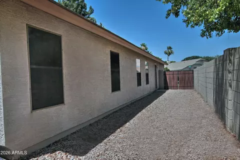 Exterior - 2237 E Austin Dr, Gilbert, AZ 85296 photo 6 of 6