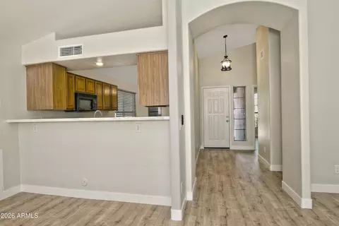 Entry Way - 2237 E Austin Dr, Gilbert, AZ 85296 photo 2 of 2