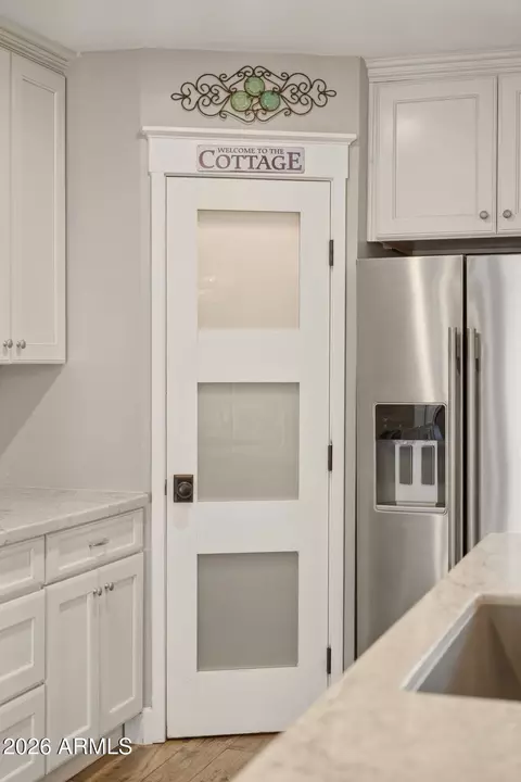 Kitchen - 4628 E Windsor Ave, Phoenix, AZ 85008 photo 6 of 7