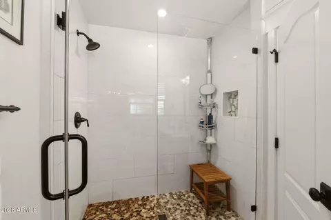 Bath - 4628 E Windsor Ave, Phoenix, AZ 85008 photo 9 of 12