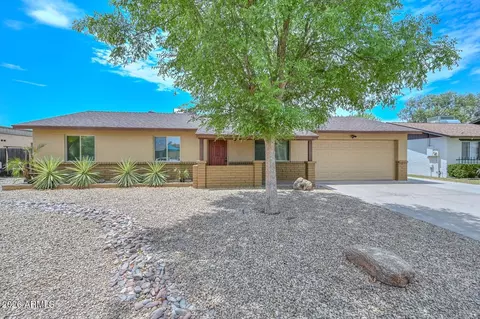 3957 W Desert Hills Dr, Phoenix, AZ 85029