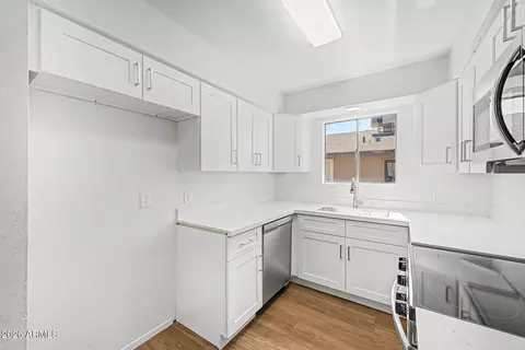 4749 E Moreland St, Phoenix, AZ 85008 photo 9