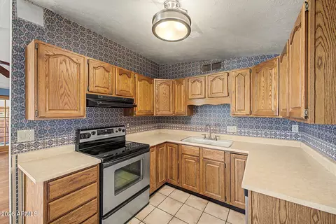 841 E Hayward Ave, Phoenix, AZ 85020 photo 7