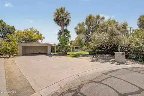 841 E Hayward Ave, Phoenix, AZ 85020 photo 2