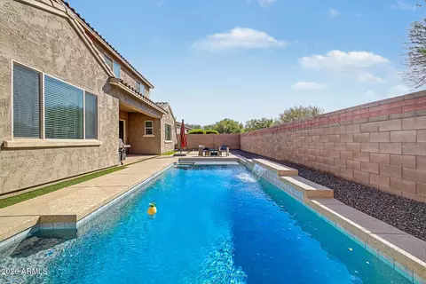 Exterior - 2528 E Tomahawk Ct, Gilbert, AZ 85298 photo 7 of 10