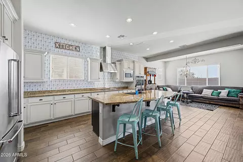 Kitchen - 2528 E Tomahawk Ct, Gilbert, AZ 85298 photo 5 of 5